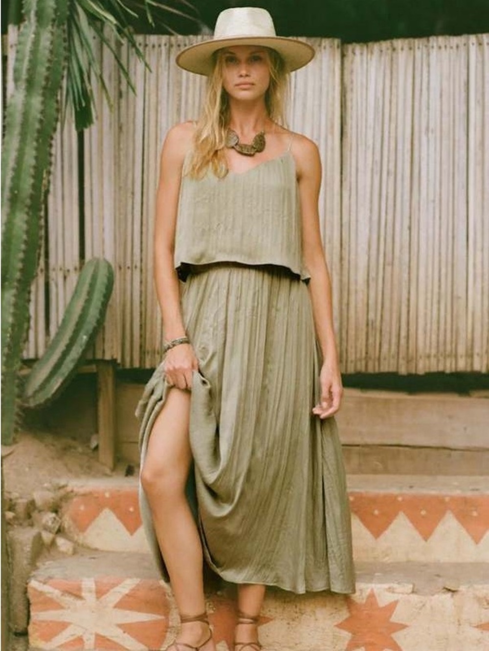 Z SUPPLY Kahleese Skirt in Meadow Olive Green Pleated Midi Skirt Small EUC